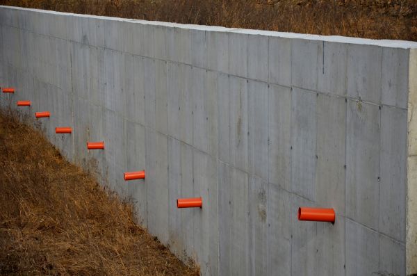 Cost of Retaining Wall Drainage in Hudsonville